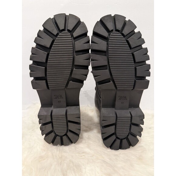 Zara Men Lace-Up Black Canvas Chunky Lug Style Boots Distressed US 10 EUR 43 NWT - Picture 10 of 11